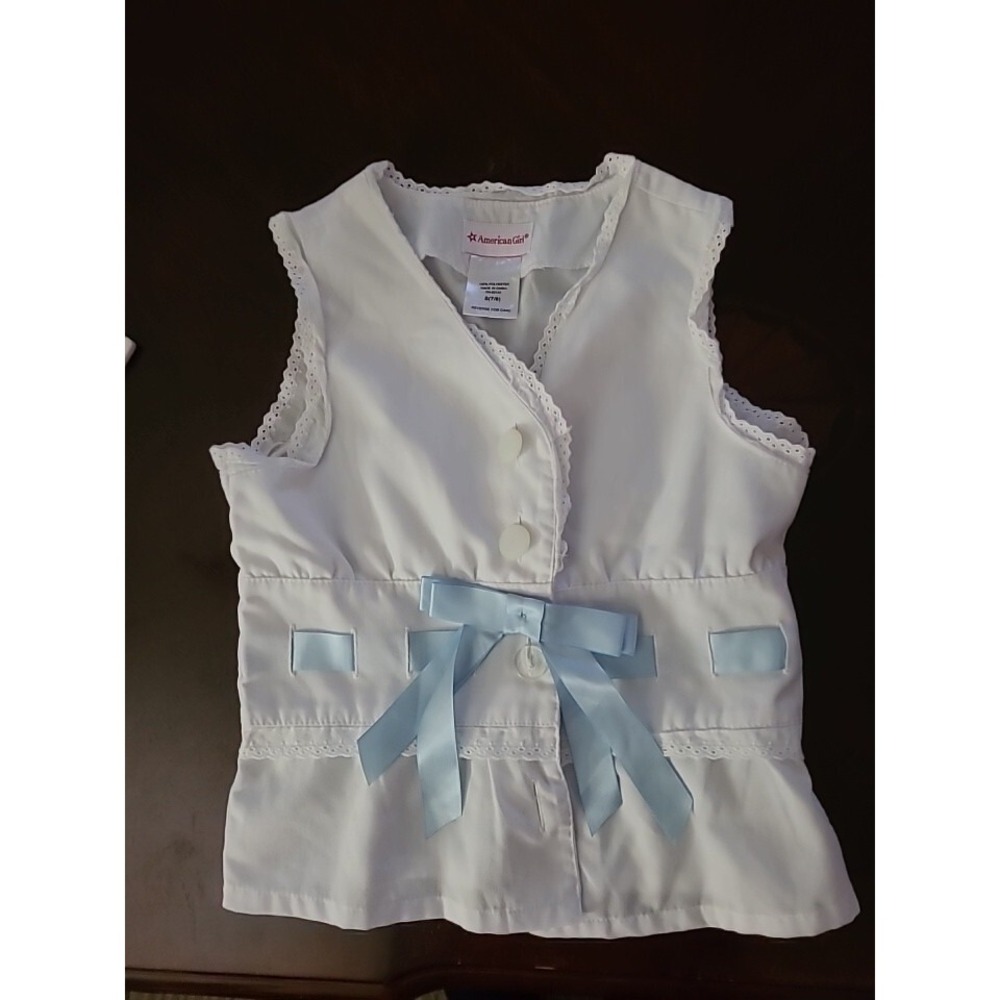 Preowned Gently Used  American Girl Pajamas Top White/Blue Bow Size 7/8